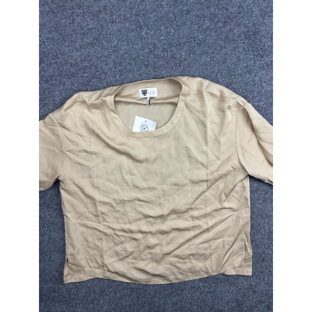 LITA By Ciara Shirt Womens Small Beige Silk‎ Satin Crew Neck Basic Top